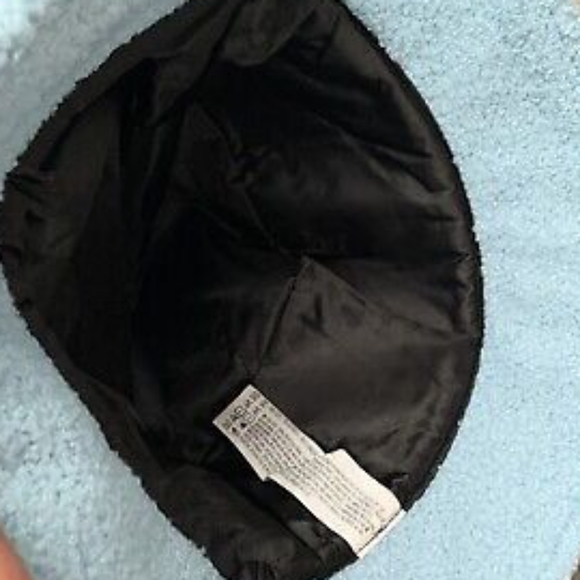 HELLO KITTY BUCKET HAT - Picture 3 of 3